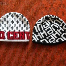 Fotka k inzerátu Chlapecké zimní čepice vel. S / 19369879