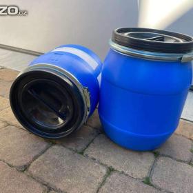Foto inzerátu Plastové sudy 25l se sponou