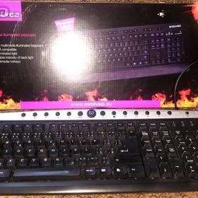 podsvícená klávesnice / 18624437