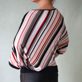 Foto inzerátu Nové asymetrické netopýří pruhované tričko