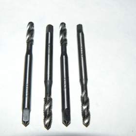 Foto inzerátu Závitník M4 HSS strojní ČSN 223044 (NOVÝ) ČR