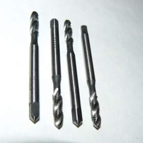 Foto inzerátu Závitník M4 HSS strojní ČSN 223044 (NOVÝ) ČR