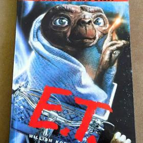 Fotka k inzerátu E. T. Mimozemšťan -  William Kotzwinkle / 18268060