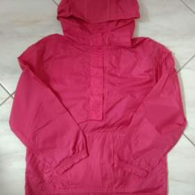 Foto inzerátu Dívčí větrovka.