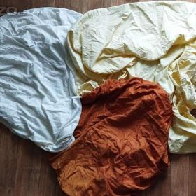 Hodně vycpaná a teplá peřina plněná prachovým husím peřím. Čtyři prostěradla Veba. / 18673388