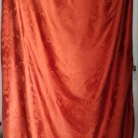 Foto inzerátu Hodně teplá peřina plněná husím peřím. Čtyři prostěradla Veba. Povlak na deku.