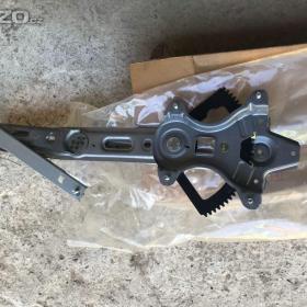 Foto inzerátu Pravá přední stahovačka HYUNDAI I20