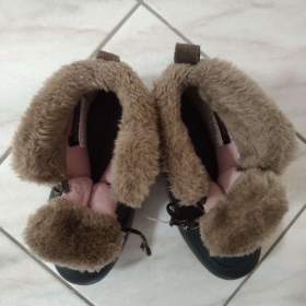 Foto inzerátu Dětská zimní obuv The north face.