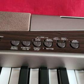 Foto inzerátu Elektrické digitální piano Casio Privia PX-100