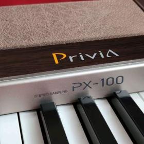 Foto inzerátu Elektrické digitální piano Casio Privia PX-100