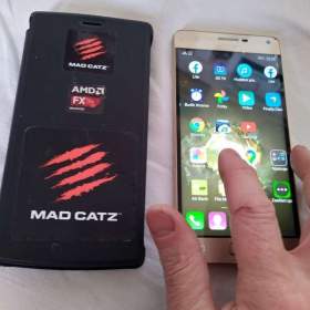 Fotka k inzerátu Lenovo Vibe P1m 5.5” FHD / 19421296