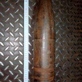 Fotka k inzerátu replika inertní střela delaborovaný dělostřelecký granát ráže 100mm / 18698560