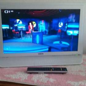 Foto inzerátu Sony Bravia KDL 20B 4030