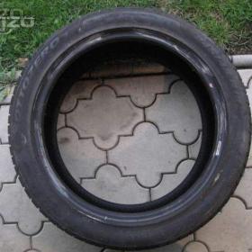 Foto inzerátu PRODÁM ZIMNÍ PNEU 245/45 R19 PIRELLI SOTTOZERO3 102V 4ks