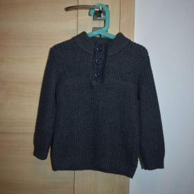 Fotka k inzerátu Prodám dětský svetr  / 18841193