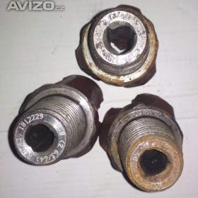 Foto inzerátu 3.válečkové roubíkové vrtací dláto pr. 76 mm, závit GOST Z42