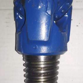 Foto inzerátu 3.válečkové roubíkové vrtací dláto pr. 76 mm, polský závit N42