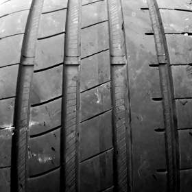 Fotka k inzerátu 2ks letních pneu 275/40 R18 Michelin / 18747466