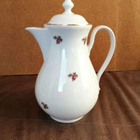 Foto inzerátu Prodám 12 ks nových porcelánových čajových hrníčků s podšálky