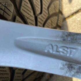 Foto inzerátu Prodám ALU BMW včetně zimních pneu zn. BRIDGESTNE BLIZZAK LM-32 RFT 205/60 R16 92H - DOT 7G20