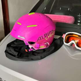 Foto inzerátu ALPINA CHEOS - SKIHELM PINK