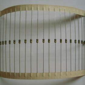 Fotka k inzerátu rezistor 75 Ω, 0,25 W / 19299390