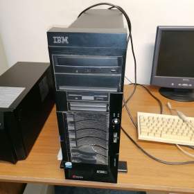 Fotka k inzerátu server IBM xSeries 226 intel XEON / 18813014