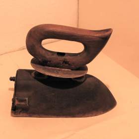 Foto inzerátu Stará žehlička - 2