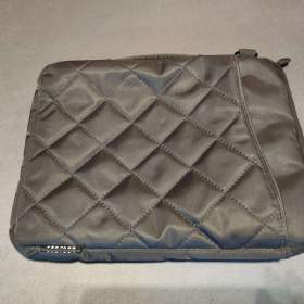 Pouzdro Vertago 12 Black / 18829511