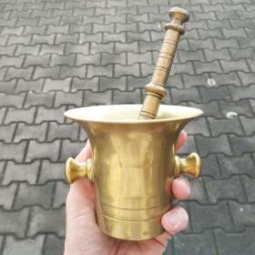 Fotka k inzerátu Stary mosazný hmoždíř č.8 s tloukem / 17945720