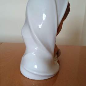 Foto inzerátu Porcelánová soška Madona s dítětem - Pirken-Hammer