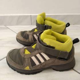 Fotka k inzerátu Dětské boty Adidas. / 18846330