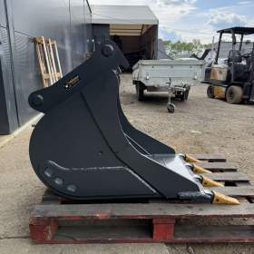 Foto inzerátu Podkopová lžíce 60cm 6-9t