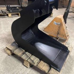 Fotka k inzerátu lžíce na hlínu 40cm 3,6- 5,5t / 19410324