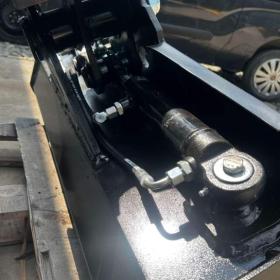 Foto inzerátu lžíce hydraulické 100cm 1,6t-2,5t 