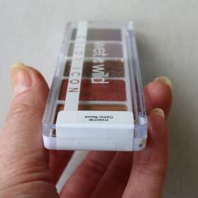 Foto inzerátu Nová paletka očních stínů