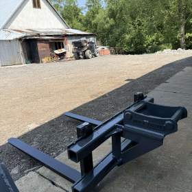 Foto inzerátu Vidle bagru, nosnost 2,5t