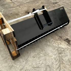 Foto inzerátu Prolamované vědro, hrábě 130cm 3,6-5,5t