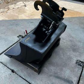 Foto inzerátu Skandinávská hydraulická lžíce 100cm 3,3-4,8t