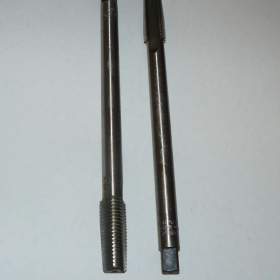 Foto inzerátu Závitník maticový M16 HSS ČSN 223074 (NOVÝ) NAREX ČR