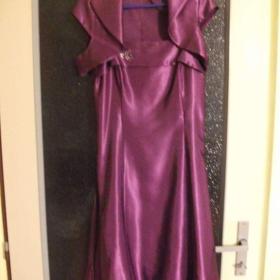 Fotka k inzerátu Dívčí plesové nebo společenské šaty vel.38/40 / 17696117