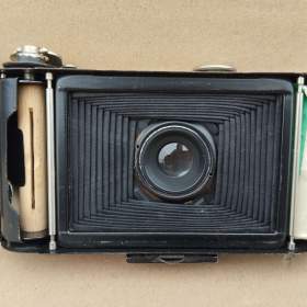 Foto inzerátu Starý německý fotoaparát Balda Juwella
