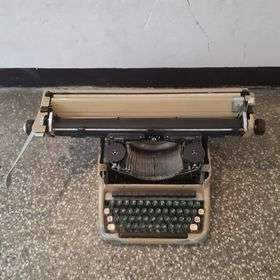 Foto inzerátu psaci stroj