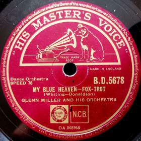 Foto inzerátu Glenn Miller Orchestra – tři šelakové gramodesky 1940/1941