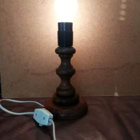 Fotka k inzerátu Prodám 2 ks stolních lampiček ze dřeva do ložnice.  / 18883868