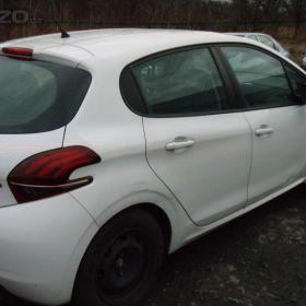 Foto inzerátu PEUGEOT 208 HATCHBACK 1.2VTi HMZ 60kW 2016