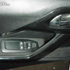 Foto inzerátu PEUGEOT 208 HATCHBACK 1.2VTi HMZ 60kW 2016