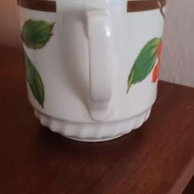 Foto inzerátu Retro hrnek Royal Dux