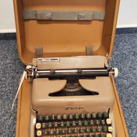 Foto inzerátu Psací stroj ZETA