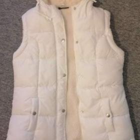 Fotka k inzerátu NOVÁ Zimní prošívaná vesta Janina / 19381969